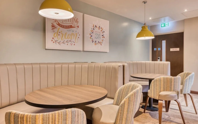 Premier Inn Dublin Cc Temple Bar