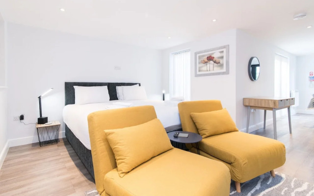 Wilford Lodge - Studio