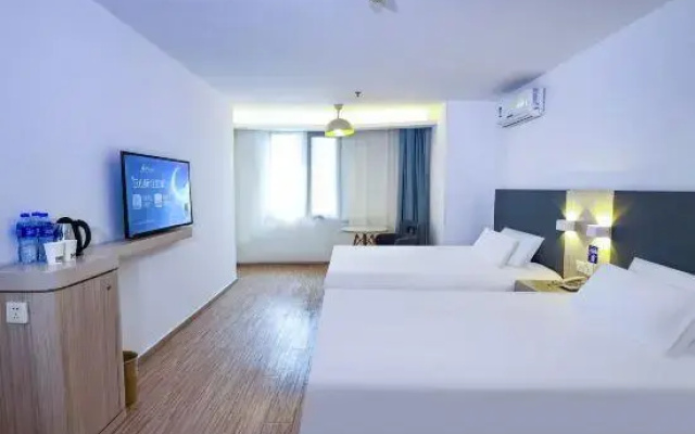 YiJu Hotel (Kaiyuan Jiefang Road)