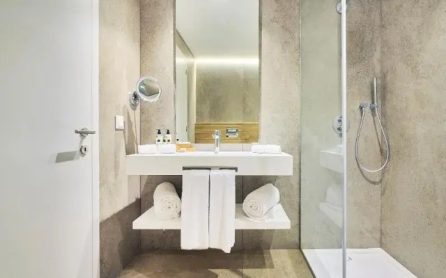 The Editory Ocean Way Funchal