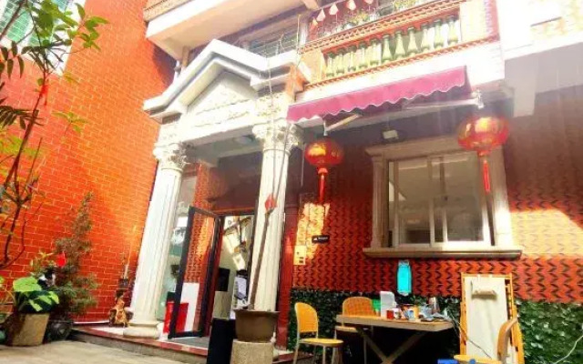 Juyuan Homestay (Quanzhou West Street Bell Tower Store)