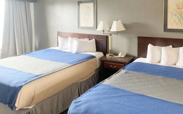 Days Inn Lake Saint Louis