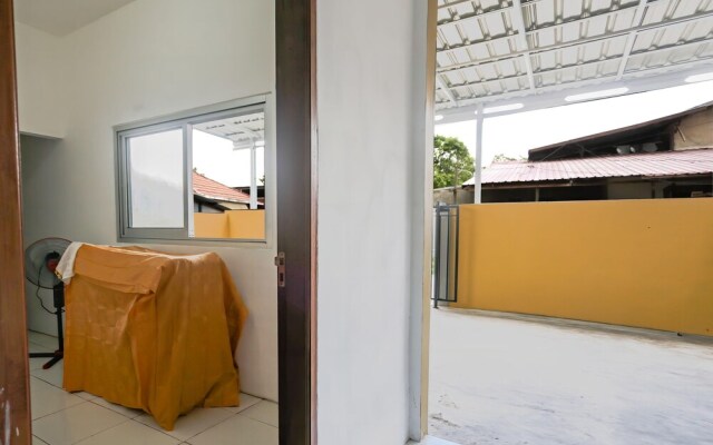 OYO 92626 Good Sleep 4 Inn Dcos Syariah