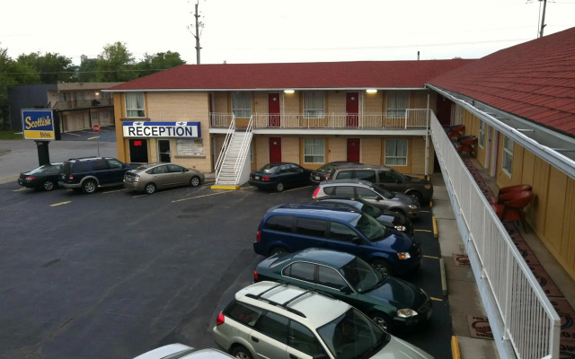 Scottish Inn Near the Falls and Casino