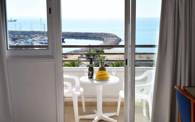 Sun Hall Beach Apartments