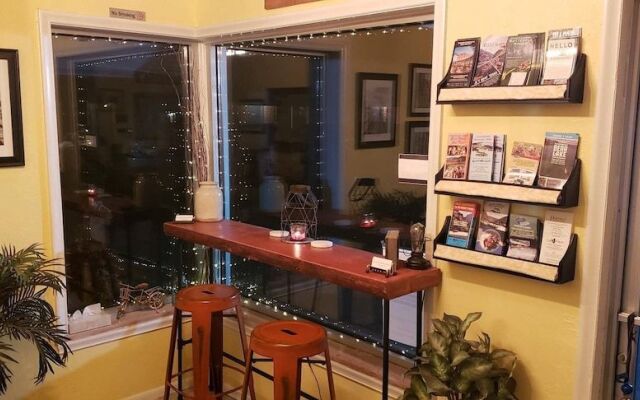 Lava Spa Motel & RV Park