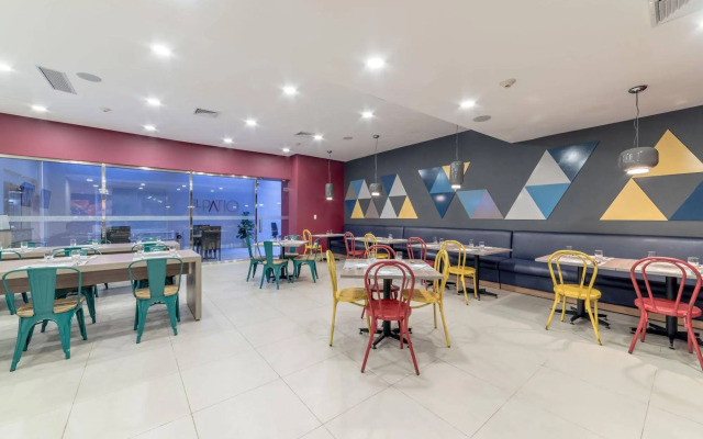 Novus Plaza