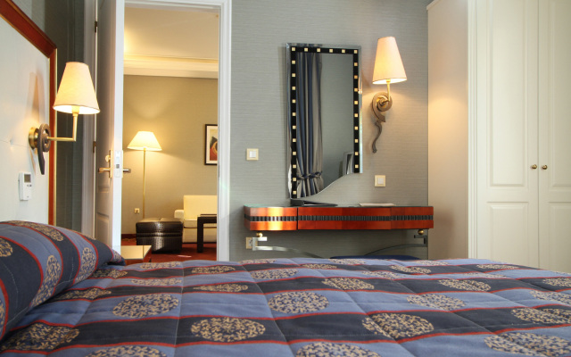 Piraeus Theoxenia Hotel