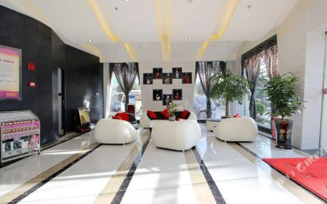 Yunzhishang Hotel (Lijiang Ancient City Xueshan Road)