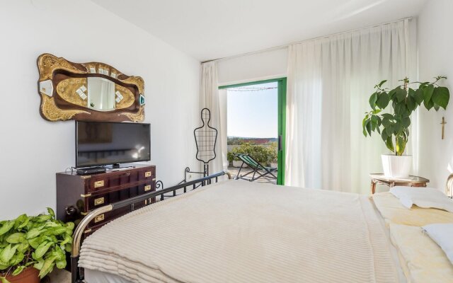 Awesome Apartment in Banjol With 2 Bedrooms and Wifi