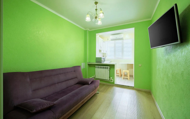 Апартаменты на улице Крайнего 4