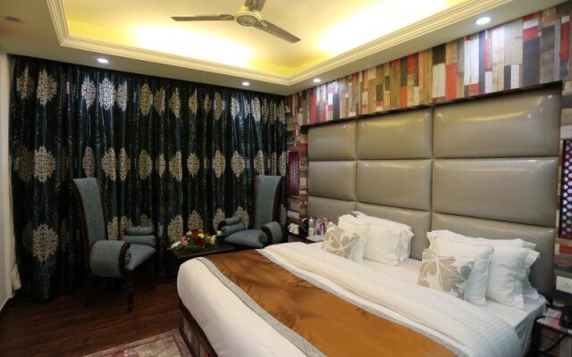 Milad Hotel