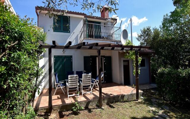 House Mungo-private Garden and Close to the Beach
