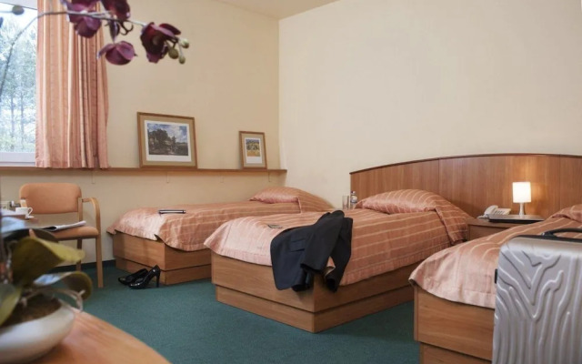 Отель Bobrowa Dolina