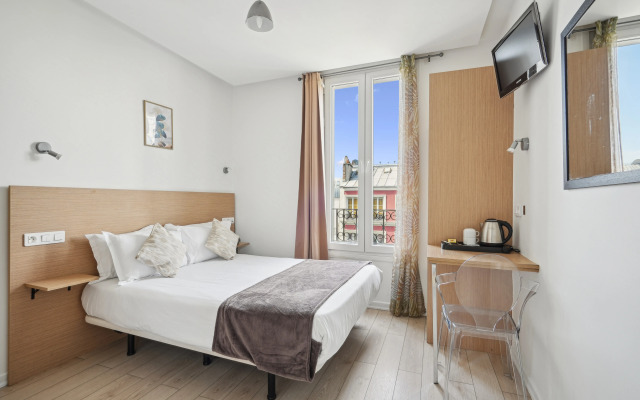 Hotel Le National Clichy Paris