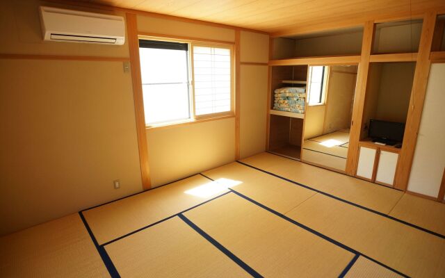 Hakuba Canadian Lodge