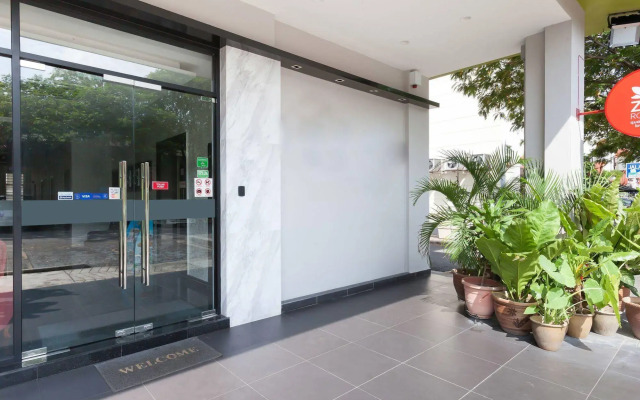 ZEN Rooms Near SALAM Hospital