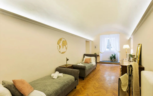 Historic Apt - Wifi - Ac - Top Location - Walk Everywhere