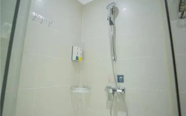 City Comfort Inn Hotel (Fangchenggang Xinggang Avenue)