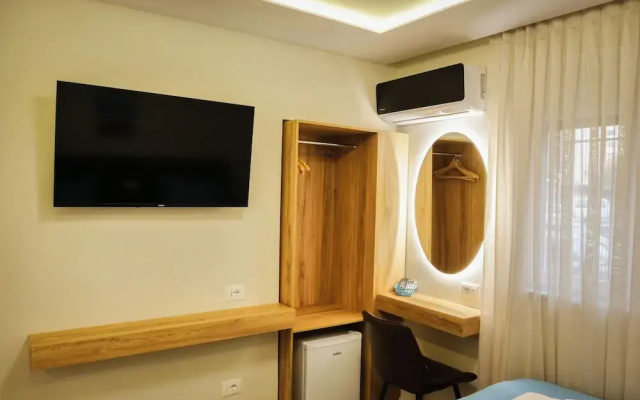 Hotel Petite Maison Hermes