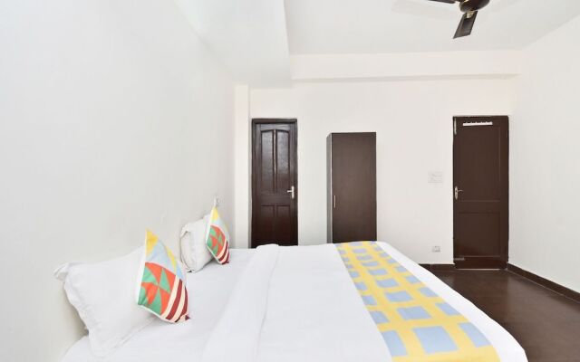 OYO 13878 Home Spacious 3BHK Kumarhatti