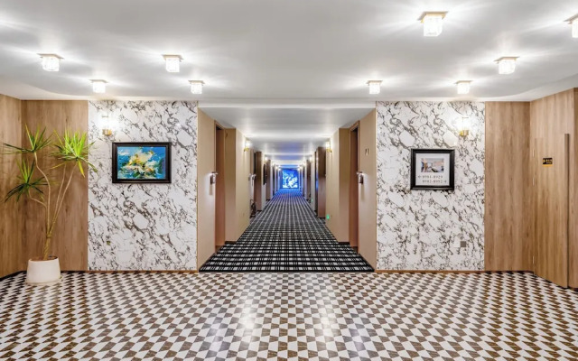 Guo Mao San Li Tun Apartment