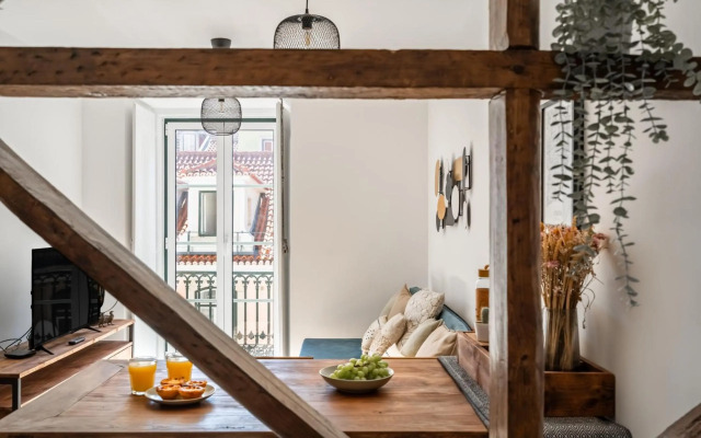 Lovely 2 Bedroom Apartment in the Heart of Lisbon