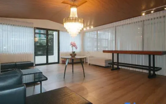 RedDoorz @ Zenova Hotel