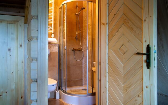 KRUPÓWKA MOUNTAIN RESORT - Widokowy hotel z basenami i wellness