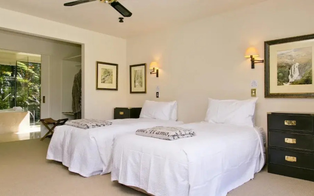 Villa 2 Ngahere