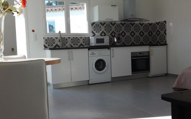 Appartements les mimosas & piscine