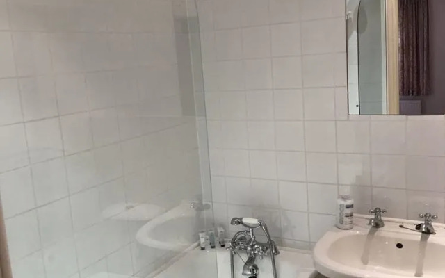 Woodstock Road Apartments (Peymans)