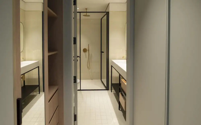 Snug Studio at Upside Living Business Travel Ready