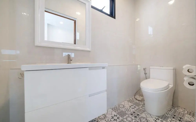 Sleek & Private Pool 2BR Villa Twiky