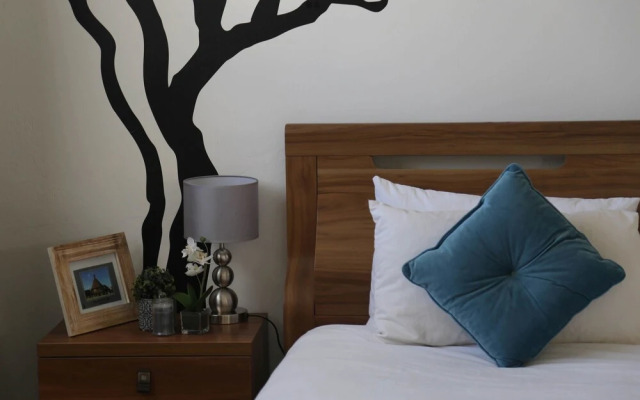 Denver Echo- Executive Guest House