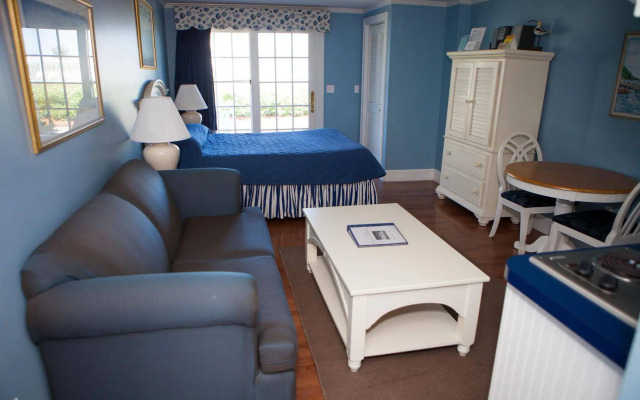 Beachside Village Resort