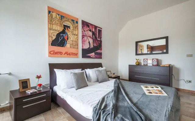Sunny Apartment