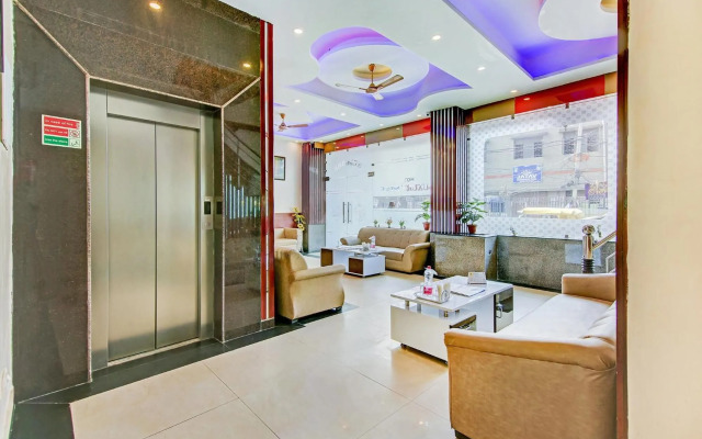 OYO 11852 Hotel Aerostay Inn