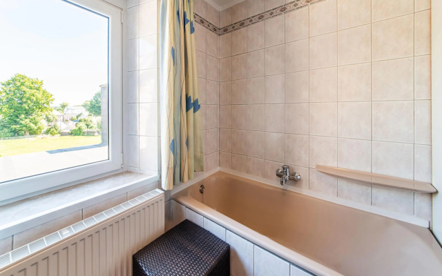 Pretty House in the Ardennes With Swimming Pool & Games Room