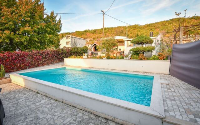 Quaint Holiday Home in Sinj With Private Pool