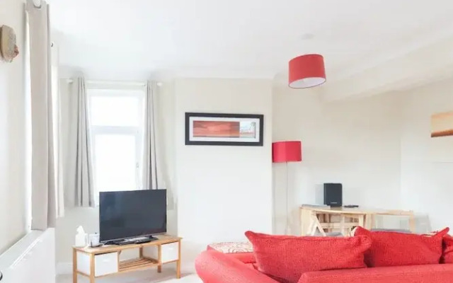 Toothbrush Apartments - Ipswich East - Cauldwell Ave