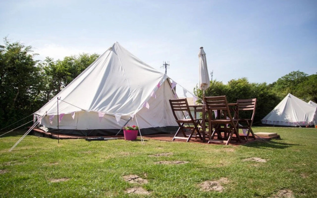 Whitecliff Bay Holiday Park