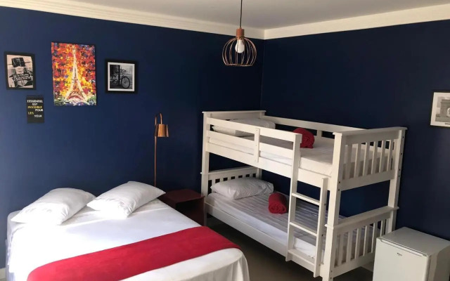 Mundo Livre Guest House