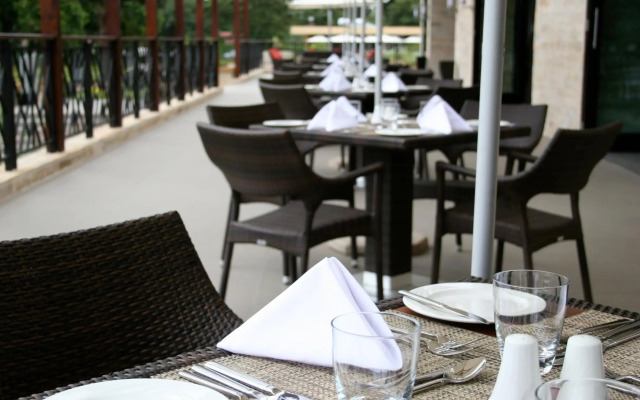 Mount Meru Hotel