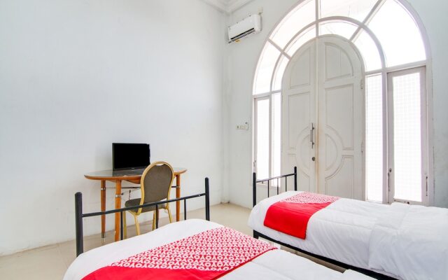 OYO 91514 Gedung Putih Inn Syariah