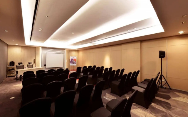 FOX Hotel Pekanbaru