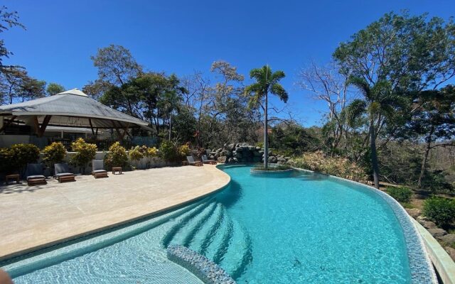 Mikado Natural Lodge