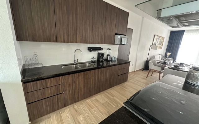 Luxor & Condo Ojos Españoles