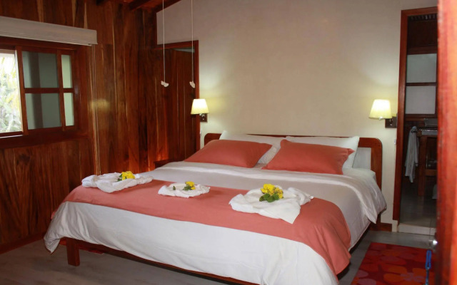 The Wooden House Lodge