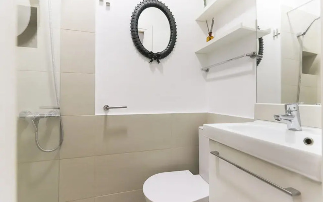 Santos Tiny Studio II by Homing